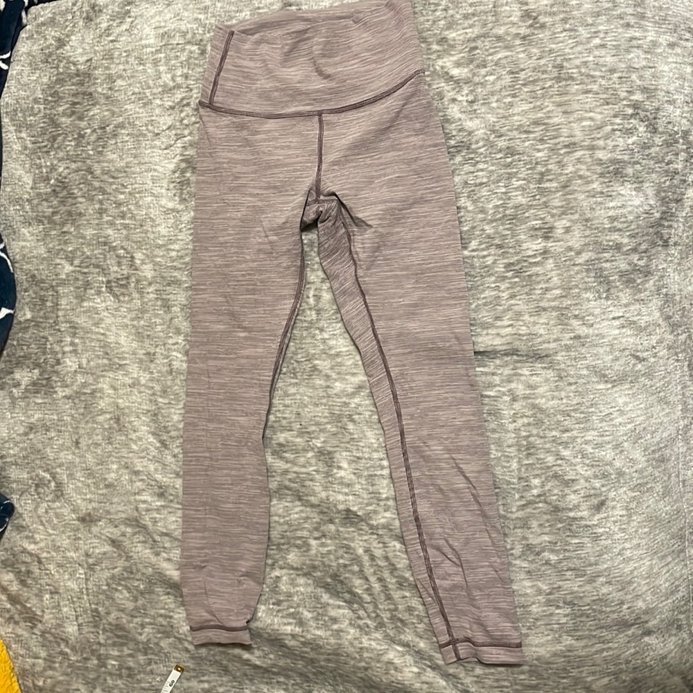 Lululemon leggings size 6